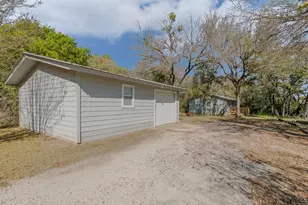 2417 Elk Trail, Granbury, TX 76048 - Photo 20