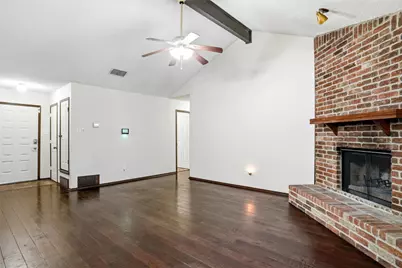 540 Clover Drive, Saginaw, TX 76179 - Photo 4