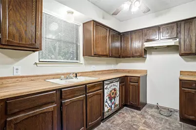 540 Clover Drive, Saginaw, TX 76179 - Photo 6