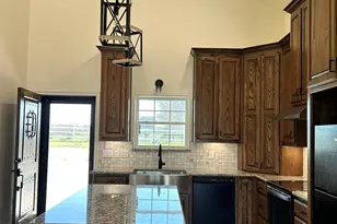 483 Rs County Rd 1605, Point, TX 75472 - Photo 2