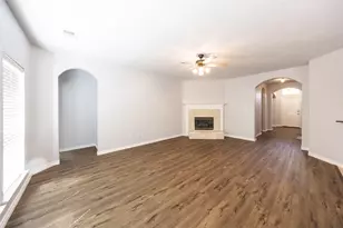 10706 St Annes Dr, Rowlett, TX 75089 - Photo 8