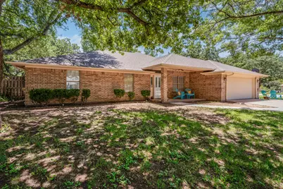 3906 Cimmaron Trail, Granbury, TX 76049 - Photo 2