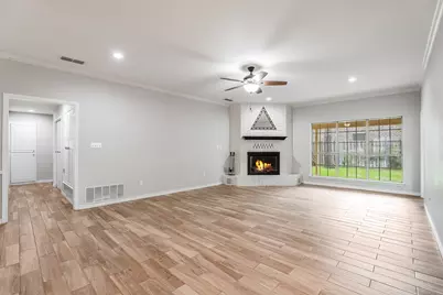 3906 Cimmaron Trail, Granbury, TX 76049 - Photo 6