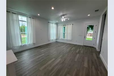 4200 Williams Road, Bellmead, TX 76705 - Photo 4