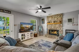 4479 Sunrise Dr, Chandler, TX 75758 - Photo 6