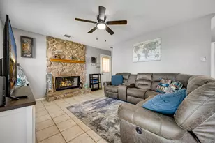 4479 Sunrise Dr, Chandler, TX 75758 - Photo 4