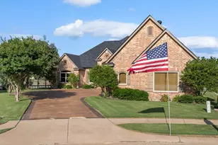 1513 Boca Bay Ct, Granbury, TX 76048 - Photo 2