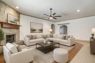 316 Madison St, Burleson, TX 76028 - Photo 6