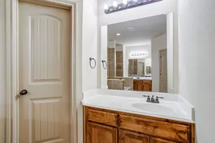316 Madison St, Burleson, TX 76028 - Photo 24
