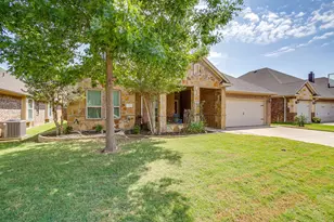 316 Madison St, Burleson, TX 76028 - Photo 1