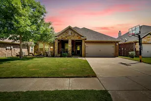 316 Madison St, Burleson, TX 76028 - Photo 40