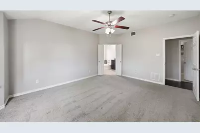 4521 Lakeside Hollow Street, Fort Worth, TX 76262 - Photo 24