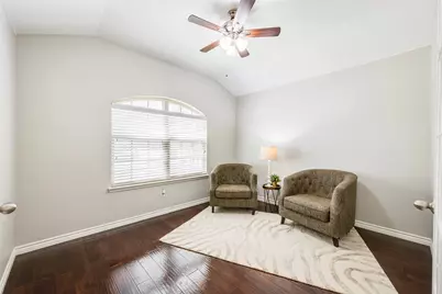 4521 Lakeside Hollow Street, Fort Worth, TX 76262 - Photo 4