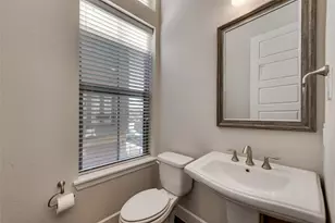 1310 Branchwood Pl, Dallas, TX 75215 - Photo 16