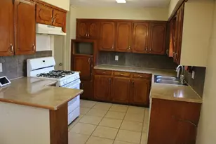 110 E Vanston Ln, Crandall, TX 75114 - Photo 2