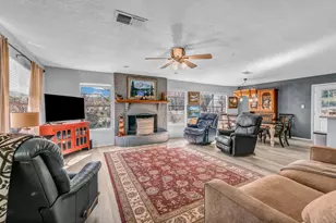 2416 S Lakeview Dr, Gordon, TX 76453 - Photo 4