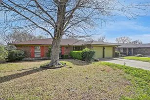 1908 Overbrook Dr, Arlington, TX 76014 - Photo 2