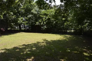 3915 Wellington St, Greenville, TX 75401 - Photo 8