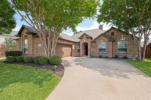 2215 Quail Hollow Dr, Sachse, TX 75048 - Photo 2