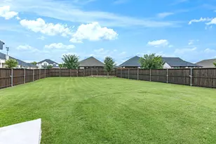 305 Ember Cir, Waxahachie, TX 75165 - Photo 34
