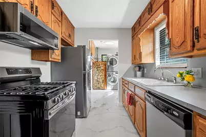 3000 N 15th A Street, Waco, TX 76708 - Photo 8