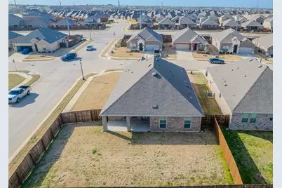 2902 Trusting Way, Aubrey, TX 76227 - Photo 38