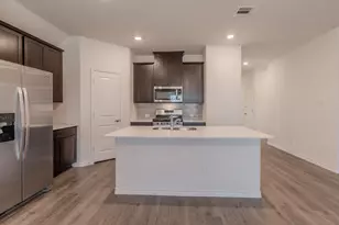 2902 Trusting Wy, Aubrey, TX 76227 - Photo 10