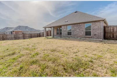 2902 Trusting Way, Aubrey, TX 76227 - Photo 36