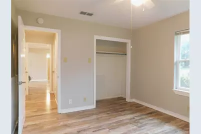 325 W Jones Street, Krum, TX 76249 - Photo 14
