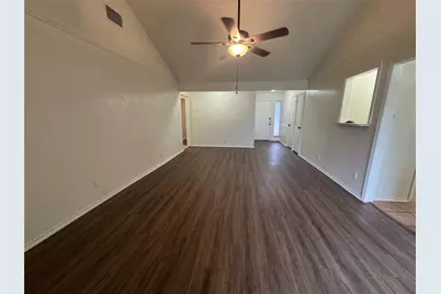 5604 Fireside Drive, Arlington, TX 76016 - Photo 4