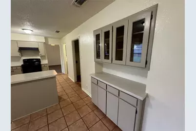 5604 Fireside Drive, Arlington, TX 76016 - Photo 10