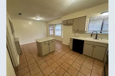 5604 Fireside Drive, Arlington, TX 76016 - Photo 8