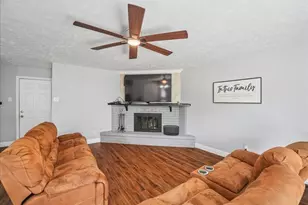7313 Lee Dr, Forest Hill, TX 76140 - Photo 10