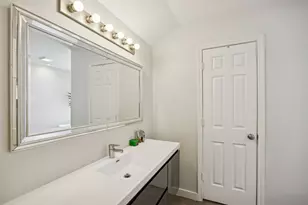 9522 Robin Meadow Dr, Dallas, TX 75243 - Photo 22