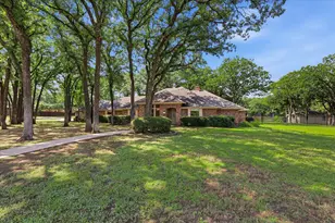 875 Lake Wood Dr, Southlake, TX 76092 - Photo 2