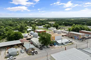 145 E Denmark St, Walnut Springs, TX 76690 - Photo 36