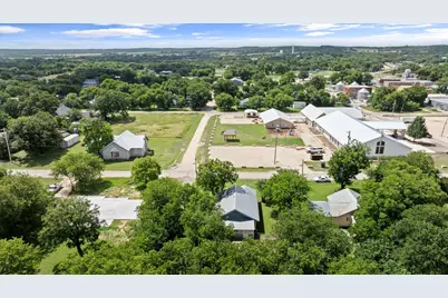 145 E Denmark Street, Walnut Springs, TX 76690 - Photo 38