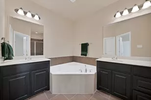 1946 Sherburne St, Lewisville, TX 75067 - Photo 24