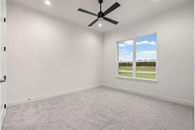 1130 E Landings N, Granbury, TX 76049 - Photo 36