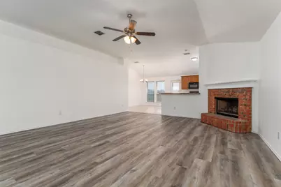 7427 Fossil Creek Drive, Arlington, TX 76002 - Photo 8