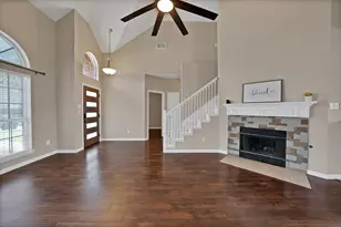 1348 Dallshan Dr, Carrollton, TX 75007 - Photo 4