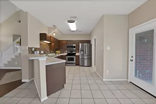 1348 Dallshan Dr, Carrollton, TX 75007 - Photo 8
