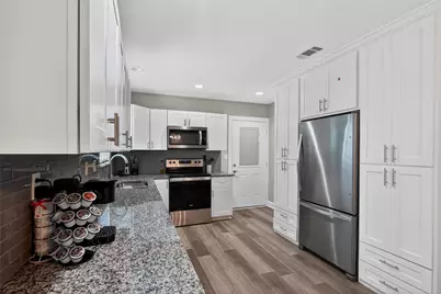 309 Mulberry Street, Ferris, TX 75125 - Photo 8
