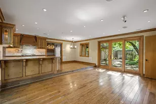 3909 Courtshire Dr, Dallas, TX 75229 - Photo 16