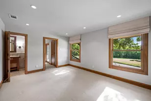 3909 Courtshire Dr, Dallas, TX 75229 - Photo 34