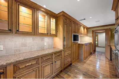 3909 Courtshire Drive, Dallas, TX 75229 - Photo 14
