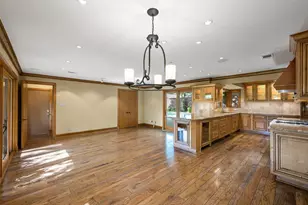 3909 Courtshire Dr, Dallas, TX 75229 - Photo 12