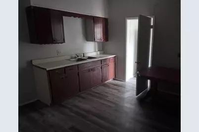 2909 Bonham Street #A, Paris, TX 75460 - Photo 2
