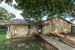 2121 Austin Dr, Carrollton, TX 75006 - Photo 4