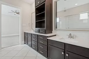 1328 Viridian Park Ln, Arlington, TX 76005 - Photo 22